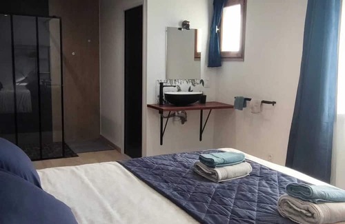 Pleugriffet House | Homerez - Big house for 12 ppl. with spa and terrace at Pleugriffet