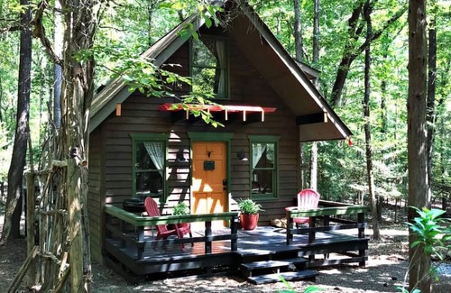 Bynum Cabin | Cute Cabin in the woods ideal for couples