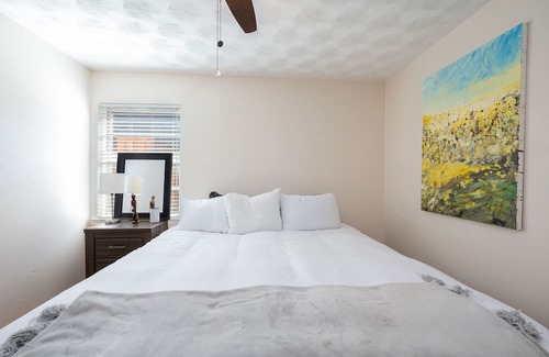 Farmers Branch House | Sunny & Spacious Perfectly Located Home in Lovely Farmers Branch