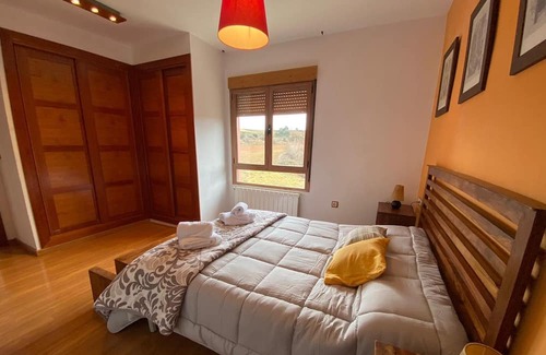 Cuenca Ski Chalet | Chalet con Barbacoa y Jacuzzi Para Disfrutar en Familia a 5 Minutos de Cuenca