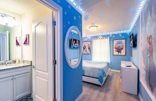 Loughman House | Dreamland by AvantStay | Theme House w/ Pool, Game Room, & Resort Access
