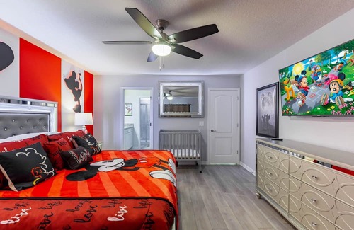 Loughman House | Dreamland by AvantStay | Theme House w/ Pool, Game Room, & Resort Access
