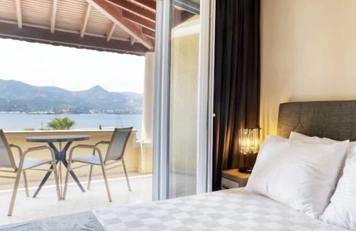 Yalikavak Apartment | 2-1 Suit in Yalikavak with pool and on the beach