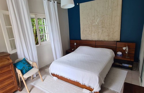 Sainte-Clotilde House | Kaz Strelitzia