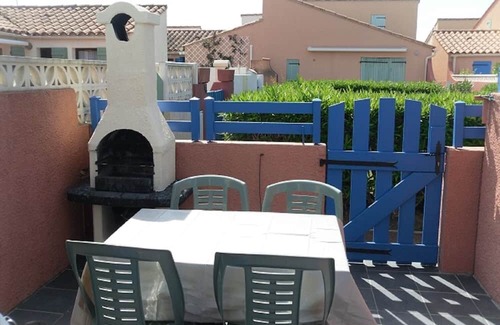 Canet-en-Roussillon Villa | Canet EN Roussillon, Villa Avec Terrasse/jardinet Résidence Privée "les Coraux"