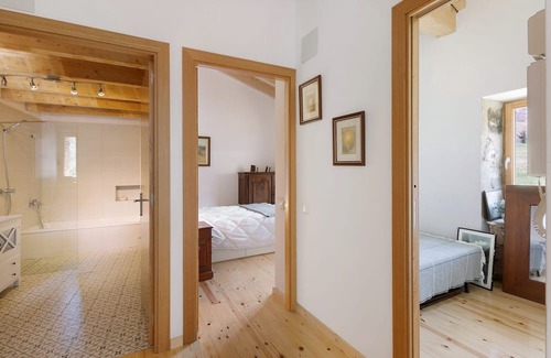 Llanars House | Holiday Home 'El Molí De Can Culí' with Mountain View, Private Terrace and Wi-Fi