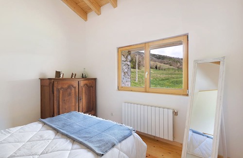 Llanars House | Holiday Home 'El Molí De Can Culí' with Mountain View, Private Terrace and Wi-Fi