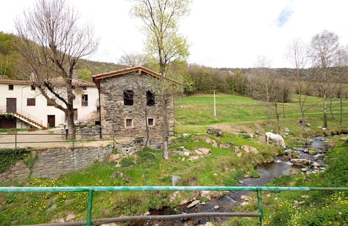 Llanars House | Holiday Home 'El Molí De Can Culí' with Mountain View, Private Terrace and Wi-Fi