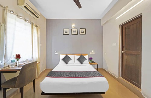 Thoraipakkam Hotel | Townhouse 966 FLINTSTONE STAYS