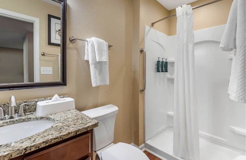 Williamsburg Resort | 4th of July Week in historic Williamsburg, VA, 3 Bedrooms - full service resort!