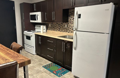 Cornwall Condo | Welcome :) to Beautiful Condo in Cornwall Downtown with a/c