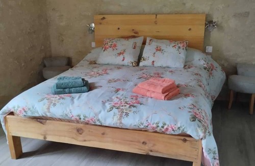 Frontenac House | Homerez - Spacious house for 6 ppl. with terrace at Frontenac