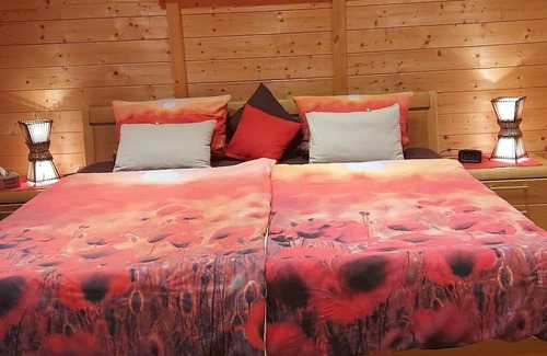 Grosskarlbach House | Palatinate Chalet in Großkarlbach