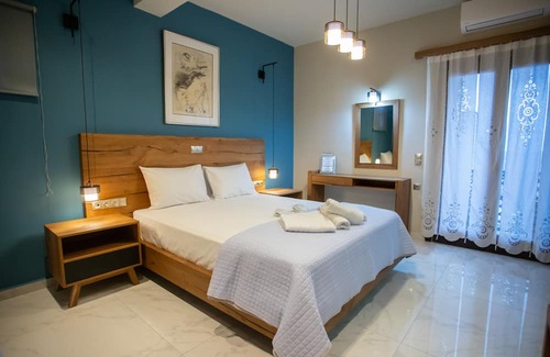 Omales Apartment | Armenopetra View-Aspolanthos, suite for 3, Mani