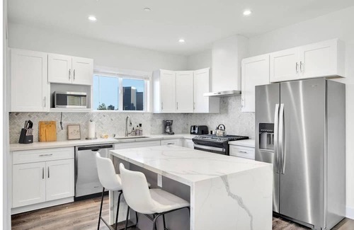 Historic Filipinotown House | Newly built luxury condo near Downtown&Hollywood