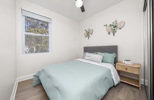 West Columbus Apartment | This apartment is a 4 bedroom(s), 2 bathrooms, located in Columbus, OH.