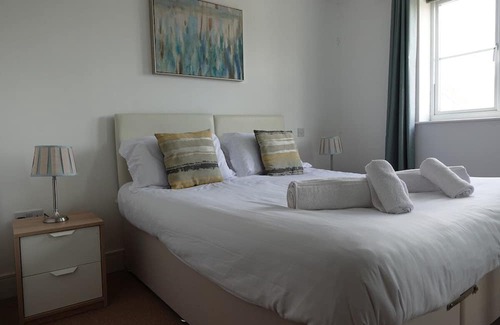 Colchester Apartment | Guest Homes | Axial Apartment