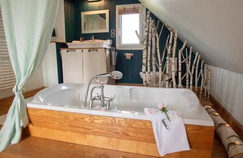 Poilley Cottage | Gite Poilley (Manche), 2 bedrooms, 3 persons