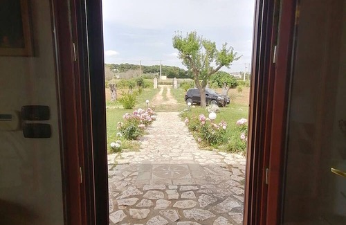 Uggiano la Chiesa Villa | VILLA DE LE ROSE, with salt water swimming pooln5 minutes from Otranto