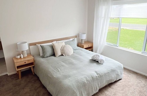 West Busselton House | Spacious Busselton family oasis!