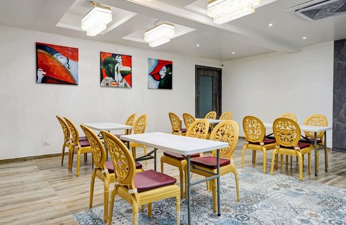 Pune Hotel | OYO 822276 The Grand IMPERIAL