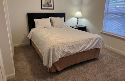 Troy Apartment | T-R-O-Y location! 2 bed 2 bath!