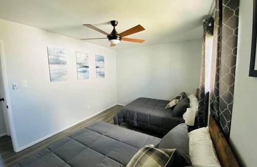 Yuma House | Spacious family friendly central home. Located near YRMC, Airport, & much more!