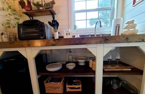 Lindale House | Honey’s Hideout