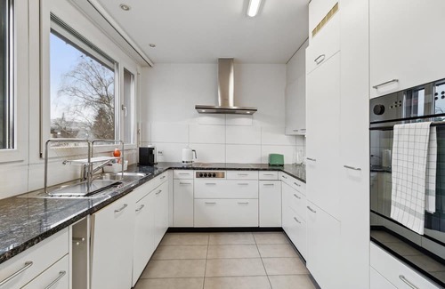 Wiedikon Apartment | Bright and Cozy APT `17 min away in the center