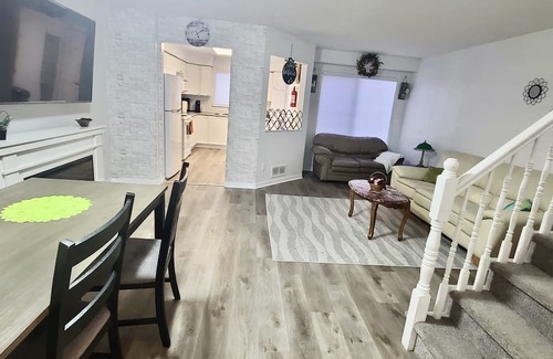 Industrial Park House | 10 mn from Airport Peaceful & Bright home