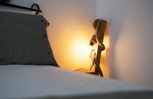 San Giorgio a Cremano Apartment | Detached house 5km from via Toledo, Vesuvius, Pompeii, Herculaneum. Pet friendly.