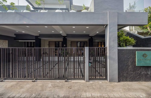 Denpasar Timur House | Verdant Bali Sekar Sari Sanur Bali Deluxe Studio Apt Close to Nusa Penida Port