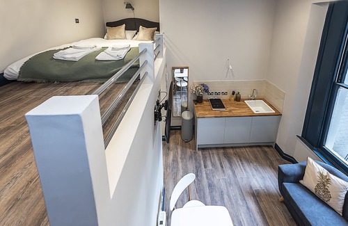 Pembridge Apartment | Notting Hill Studio 5 mins from Portobello Road & 10 mins from Kensington Palace
