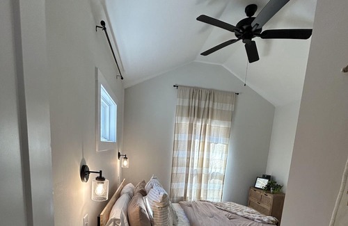 Tracy City House | 2BR Tiny Home w/ Lake Access