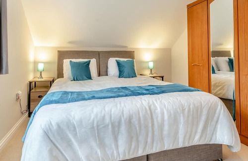 Neath Cottage | 3 bedroom accommodation in Neath