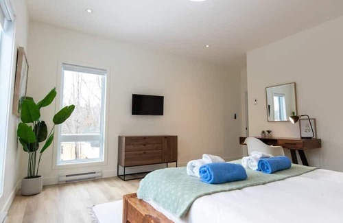 Argenteuil Regional County Municipality Ski Chalet | Bois Dormant | Accès Rivière | SPA Privé | Jeux