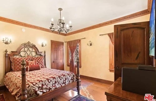 Mid City Villa | Country Club - Elegant Spanish Villa With Top-Tier FInishes