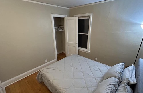 West Allis Apartment | Home in the Heart of West Allis