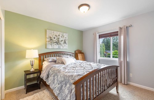Sumner House | Cozy Sumner Home 3-bed, AC, WiFi