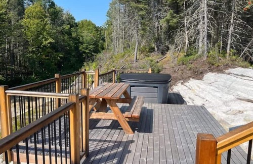 Sainte Rose du Nord Ski Chalet | Le Boréal