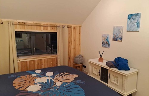 Isnes House | Homerez - Spacious house for 4 ppl. with sauna, jacuzzi and terrace at Gembloux