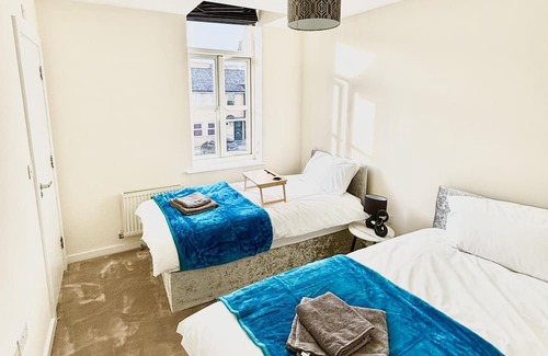 Reading House | Remarkable 3-Bed House in Reading