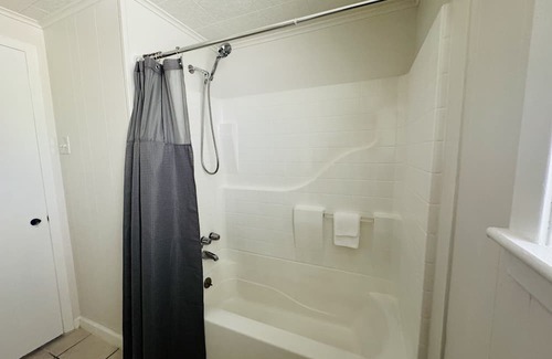 Estelle House | Charming 2-Bedroom Escape Near New Orleans!