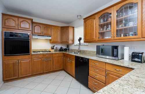 Farmers Branch House | Sunny, Spacious, Perfectly Located Home in Lovely Farmers Branch