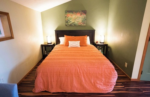 Hillsboro Apartment | Wine country retreat with amazing views