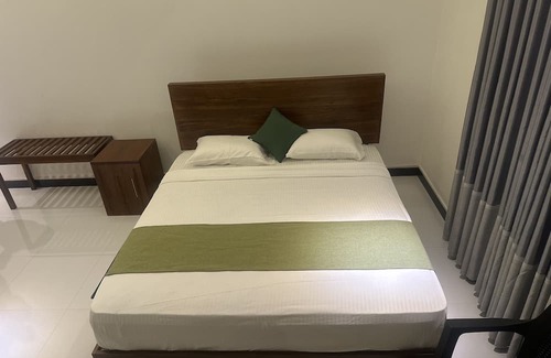Anuradhapura Resort | Emerald Homestay
