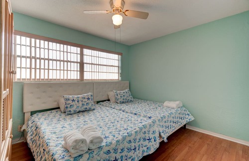 Sunny Pines Cottage | Cozy Cottage #2 in Daytona Beach. Relaxing beach views from patio!