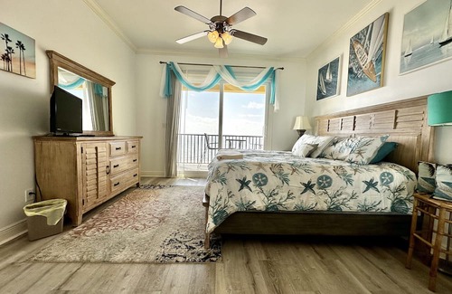 Henderson Point Apartment | #732 Beautiful corner 2 bedroom beach front condo