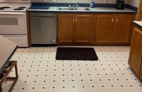 West Branch House | Clear Lake Kaybin-Entire Home-Family Fun