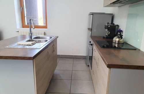 Bompas House | 2-bedroom apartment in farmhouse with swimming pool